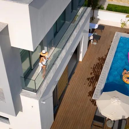 فيلة Napa Seaview